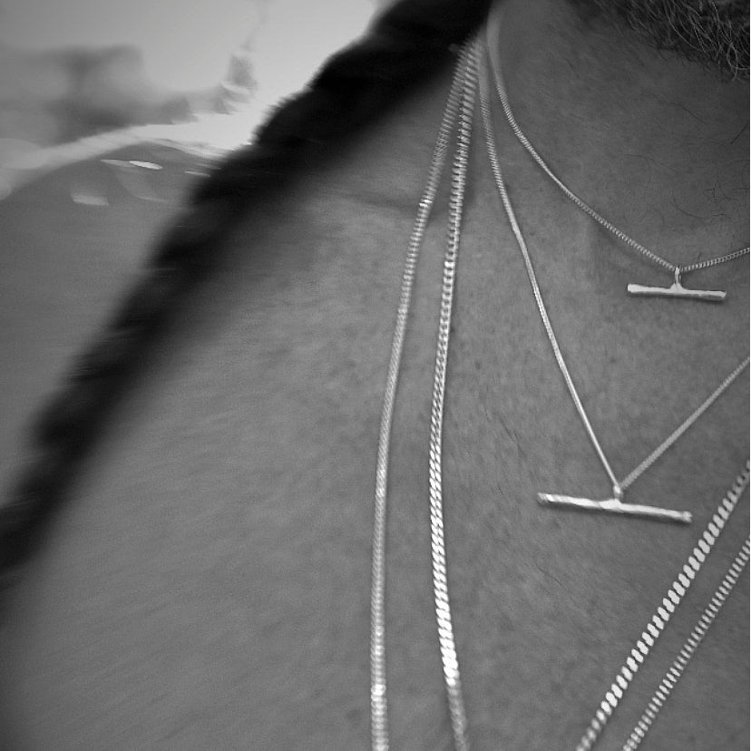 Sulava Unisex Necklace Silver or Bronze