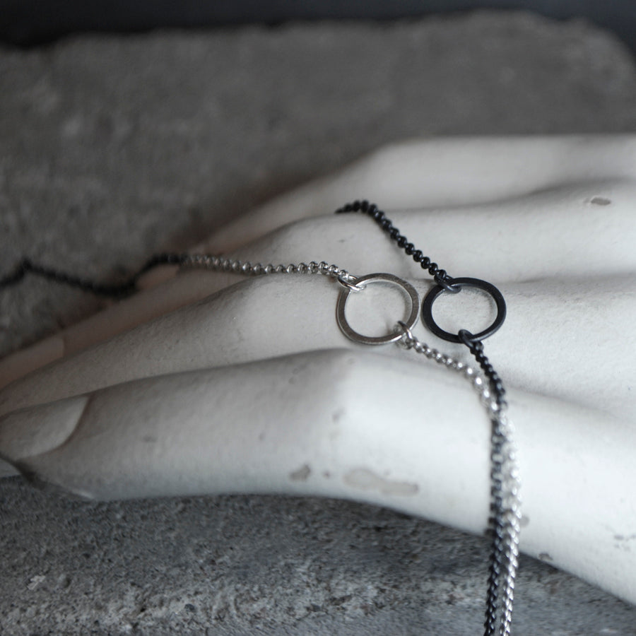 Pyöreä Hammered Circle Bracelet Silver