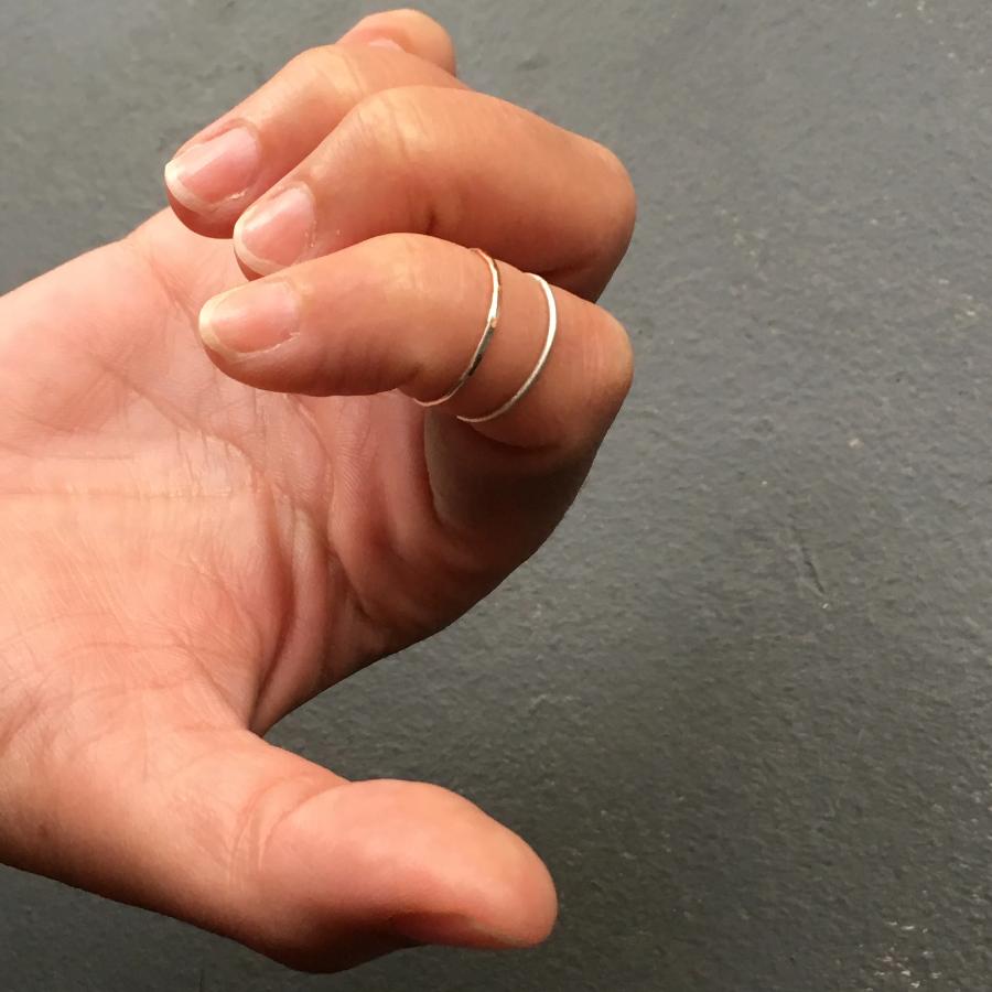 Loop Thin Ring Silver