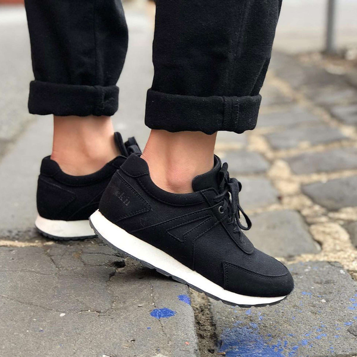 Low Seed Runner Vegan Sneakers Black Size 37, 41