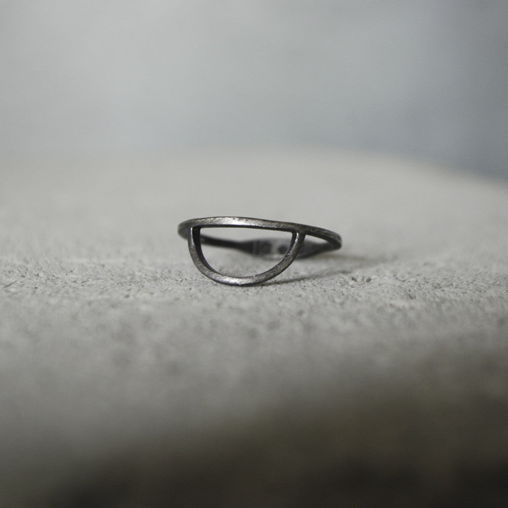 Tyyneys Ring Silver